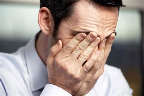 pain in a man with prostatitis